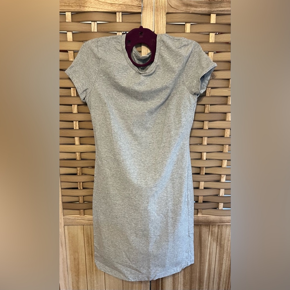 Old Navy Heather Gray Fitted Dress